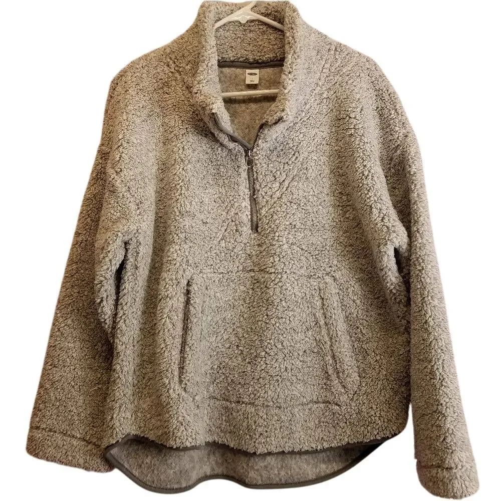Old Navy fuzzy pullover L
